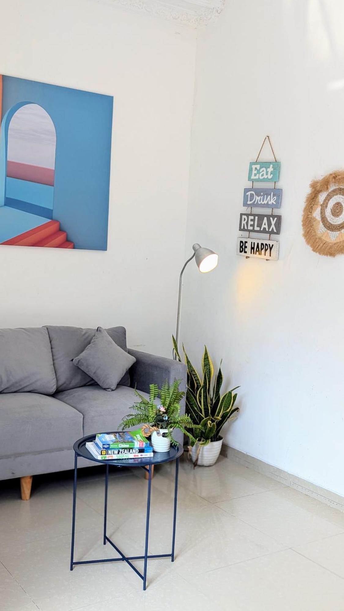 Homey Guesthouse Kertajaya スラバヤ エクステリア 写真